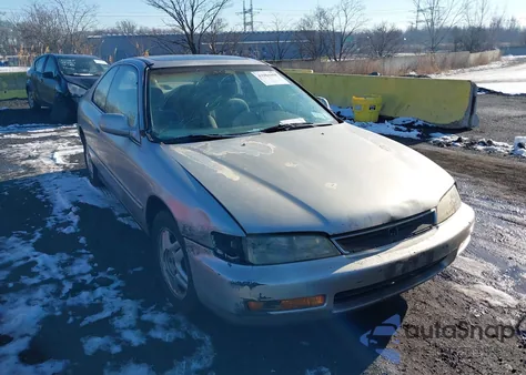 1996 Honda Accord Ex/Ex-R z USA, uszkodzony, nr VIN 1HGCD725XTA005225